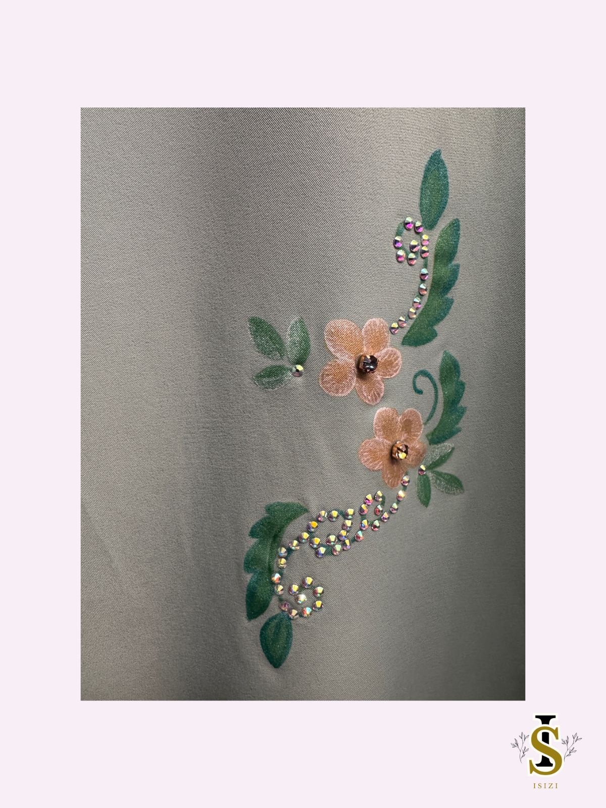 Handgeverfde kinder djellaba met bloemen