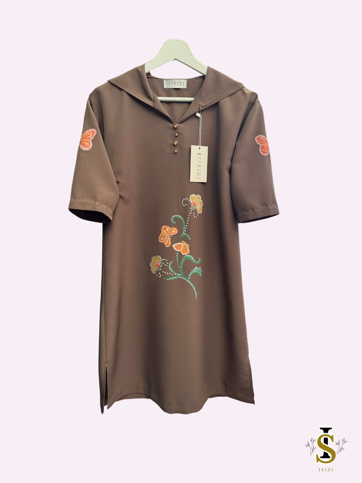 Handgeverfde kinder djellaba met bloemen en vlinders